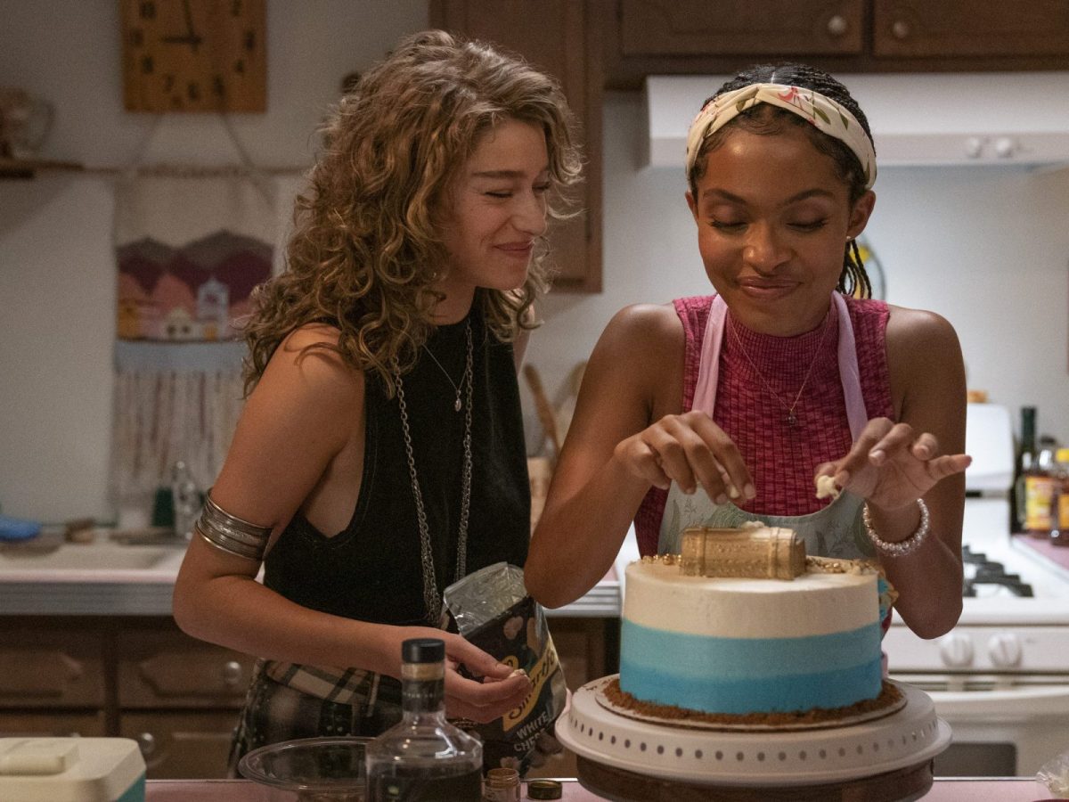 Sitting in Bars With Cake Review: A Conflicting Confection Clearly Made with Love