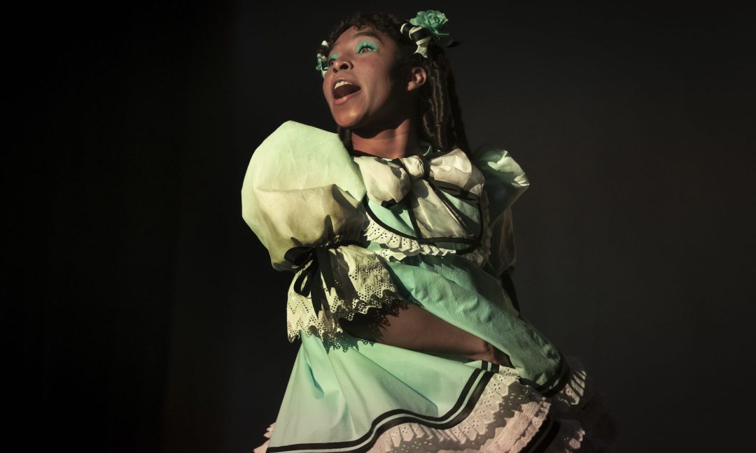 Delainey Hayles as Claudia - Interview with the Vampire Season 2, Episode 4