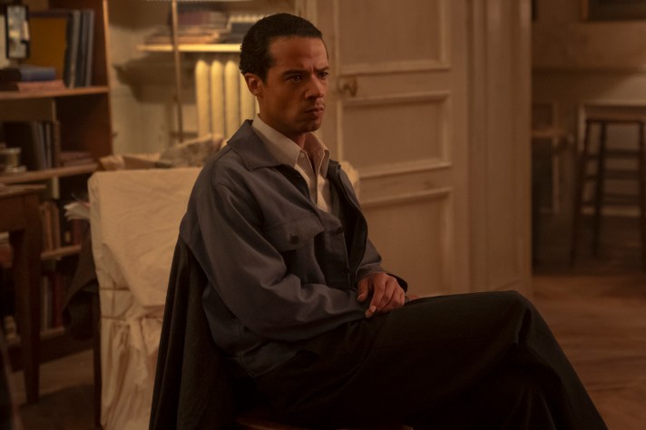 Jacob Anderson as Louis De Point Du Lac - Interview with the Vampire Season 2, Episode 6